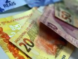 Promulgada lei que fixa o valor do salário mínimo em R$ 1.212