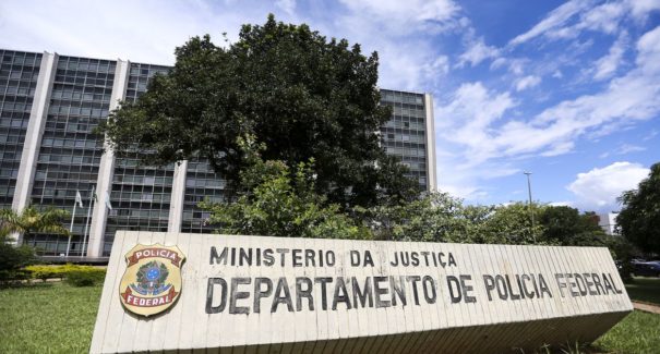 Operação Le Mans: PF investiga contrabando de brasileiros ao exterior