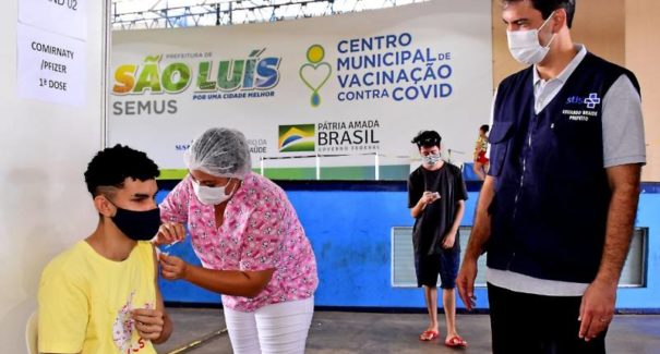 Confira quem pode ser vacinado contra Covid-19 nesta segunda-feira