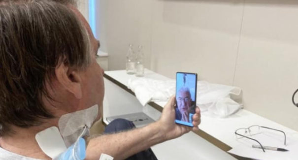 Bolsonaro despacha do hospital e não deve se licenciar do cargo