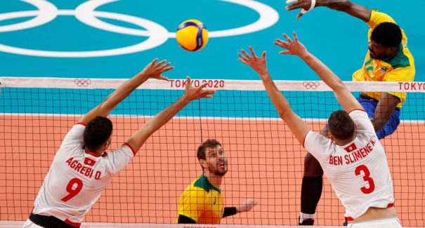 Brasil passa pela Tunísia na estreia do vôlei masculino