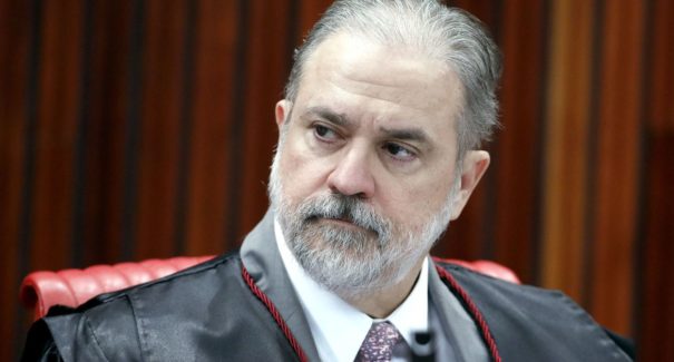 Aras é indicado por Bolsonaro para novo mandato na PGR