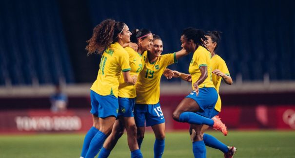 Futebol feminino vence a Zâmbia e pega o Canadá nas quartas