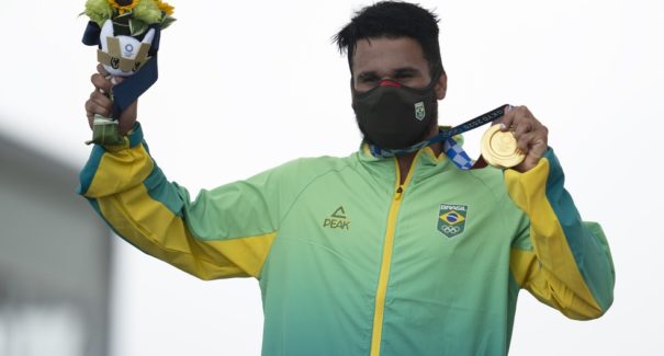 Onda dourada! Ítalo Ferreira conquista ouro no surfe nos Jogos de Tóquio