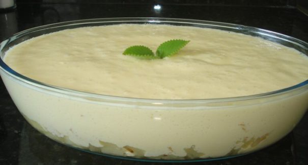 Mousse de abacaxi fácil em apenas 30 minutos