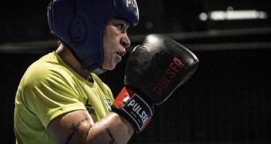 Bia Ferreira sobra na estreia no boxe e avança às quartas em Tóquio