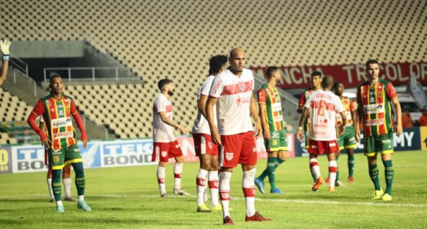 Sampaio perde para o CRB-AL e cai três posições na Série B