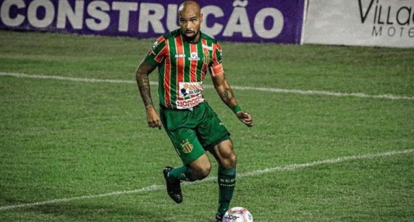 Paulo Sérgio acerta com clube da Arábia Saudita e se despede do Sampaio