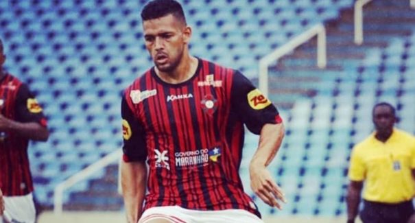 Lucas Hulk desembarca em São Luís e reforça o Moto na Série D