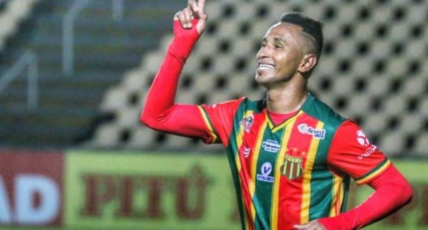 Sampaio desbanca Brasil de Pelotas e quebra jejum de vitórias na Série B