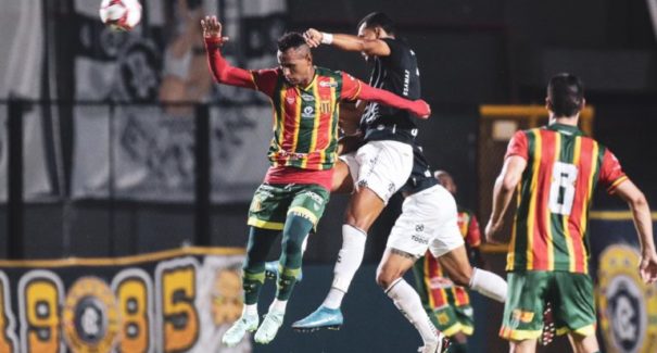 Sampaio tenta permanecer no G4