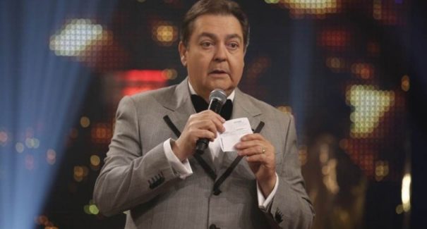 Fausto Silva vai estrear programa na Band em janeiro do ano que vem