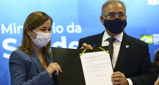 Plano para fortalecer residências em saúde é lançado