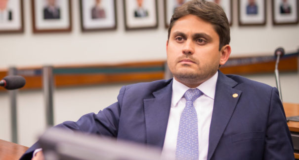 Com aval de Deputado Maranhense, Congresso aprova texto da LDO que triplica verbas do Fundo Eleitoral