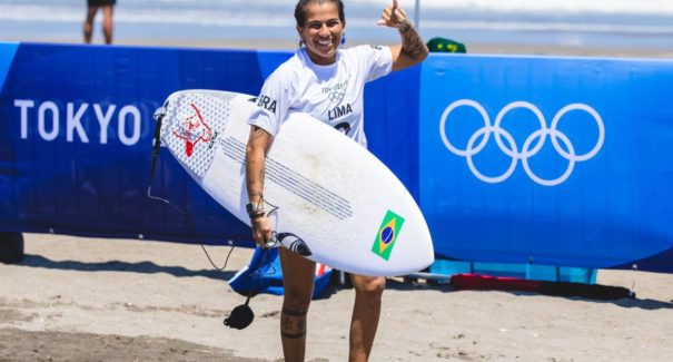 Silvana, Medina e Ítalo avançam às quartas de final do surfe em Tóquio