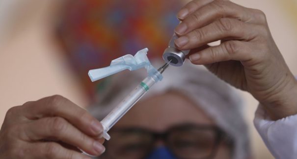 Vacina da UFMG pode ser usada como reforço contra covid-19