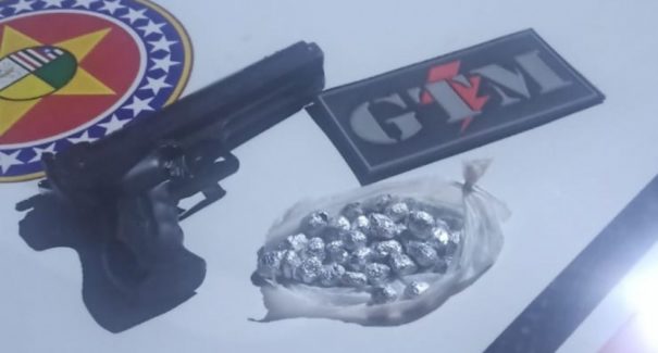 Dupla suspeita de tráfico de drogas é presa em Paço do Lumiar