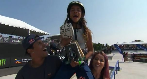 Maranhense Rayssa Leal vence Liga Mundial de Skate Street