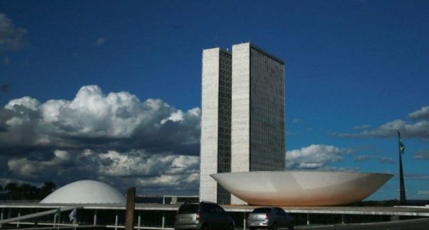 Câmara aprova urgência de PL que equipara aborto ao crime de homicídio
