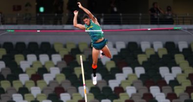 Thiago Braz salta 5,87m e conquista medalha de bronze nos Jogos de Tóquio