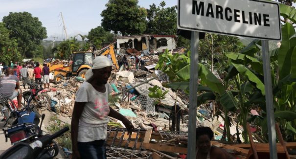 Danos de terremoto dificultam chegada de ajuda a áreas do Haiti