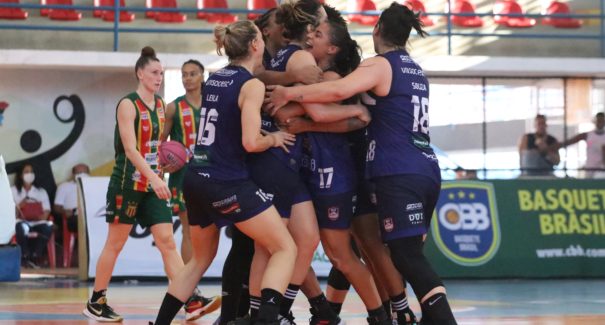 Blumenau vence Sampaio Corrêa e avança à decisão da Liga de Basquete Feminino