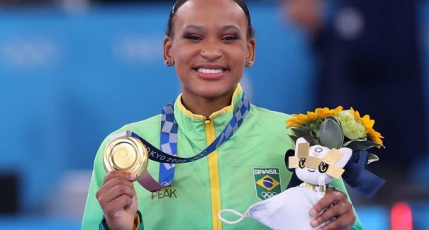 Rebeca Andrade conquista ouro para o Brasil na ginástica artística