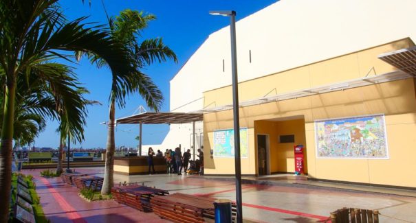 Jovem relata tentativa de assalto em banheiro da Praça dos Poetas