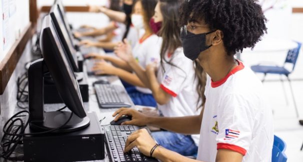 Escolas estaduais e privadas retomam aulas nesta segunda-feira no Maranhão