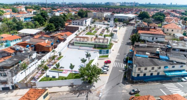 Praça Mestre Antônio Vieira é inaugurada no bairro Monte Castelo