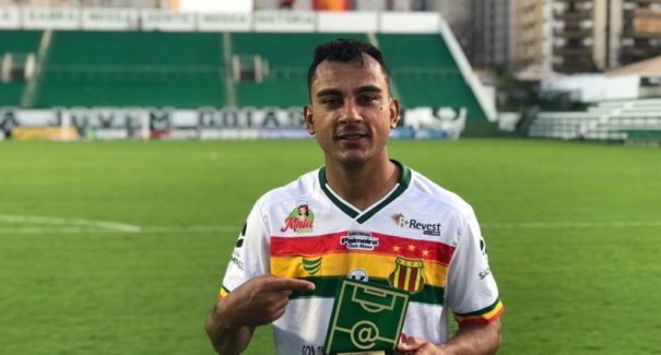 Nádson volta brigar por vaga de titular do Sampaio contra ex-clube