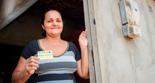 Mais de 300 mil clientes podem perder o benefício da Tarifa Social Baixa Renda