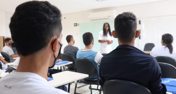 Senac abre Processo Seletivo para instrutores das áreas de Beleza e Moda