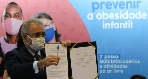 Governo lança estratégia para combate à obesidade infantil