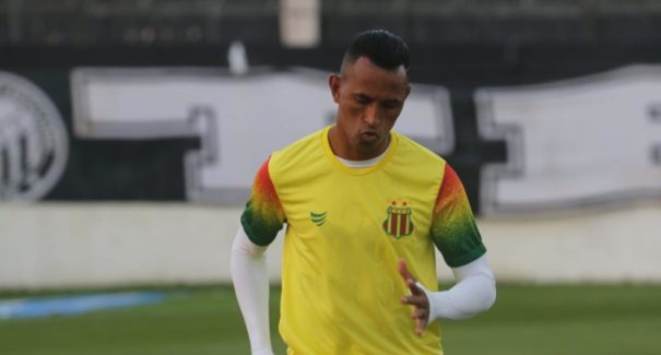 Sampaio quer reduzir vantagem do Náutico e subir mais na Segundona