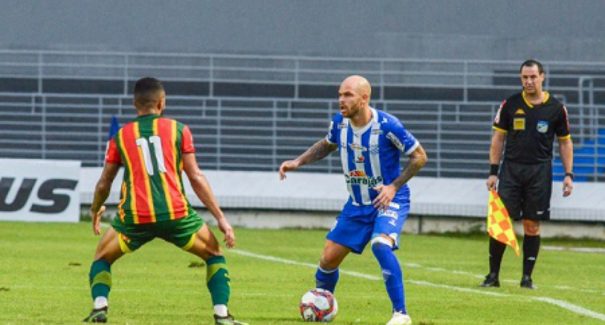 Sampaio vai tentar reduzir vantagem do CSA no retrospecto