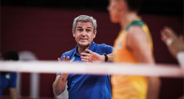 Zé Roberto Guimarães convoca seleção brasileira de vôlei feminino para Sul-Americano