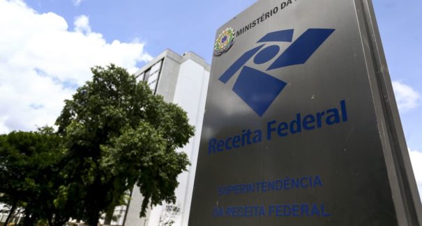 Receita Federal vai monitorar movimentações do Pix acima de R$5 mil