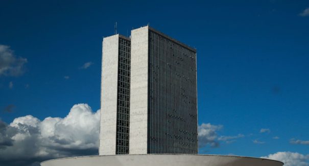 Presidente da Câmara antecipa discussão sobre reforma eleitoral