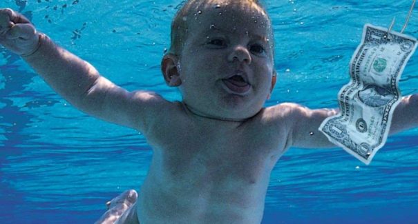 Criança da capa ‘Nevermind’ processa Nirvana por exploração sexual infantil