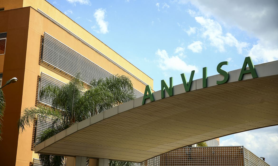 Anvisa amplia tratamento de lúpus e esclerose múltipla para público infantojuvenil
