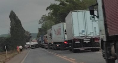 Caminhoneiros realizam manifestações e bloqueiam rodovias no Maranhão