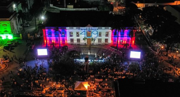 Aniversário de São Luís é celebrado em frente ao Palácio de La Ravardière