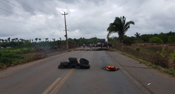 Indígenas interditam BR-316 em protesto contra o marco temporal
