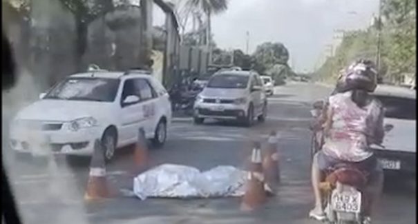 Colisão frontal entre duas motocicletas deixa três pessoas mortas na Estrada de Ribamar