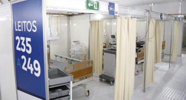 Mortes por covid-19 recuam 30,4% e atingem menor média no ano
