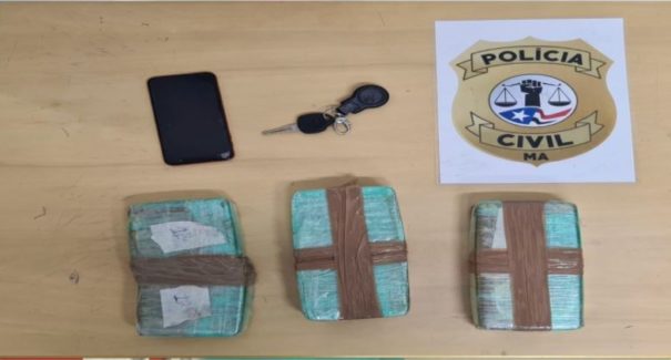 Homem é preso transportando 3 tabletes de crack no Anjo da Guarda