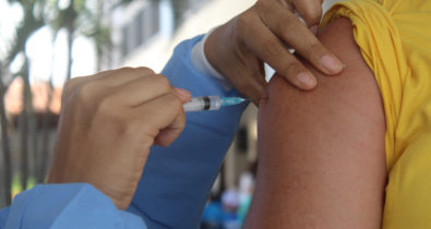 Imperatriz inicia aplicação de dose de reforço de vacina contra covid-19