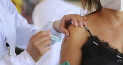 Covid-19: 90% dos adultos brasileiros já tomaram a 1ª dose da vacina