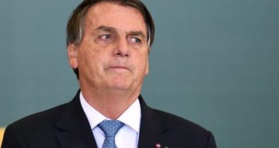 “Não vim me aborrecer”, diz Bolsonaro no Guarujá ao ser lembrado das 600 mil mortes